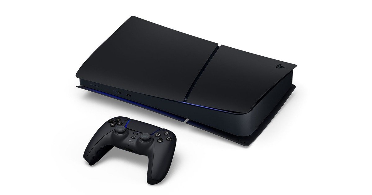 جهاز PS5 الرقمي باللون Midnight Black مع ذراع DualSense