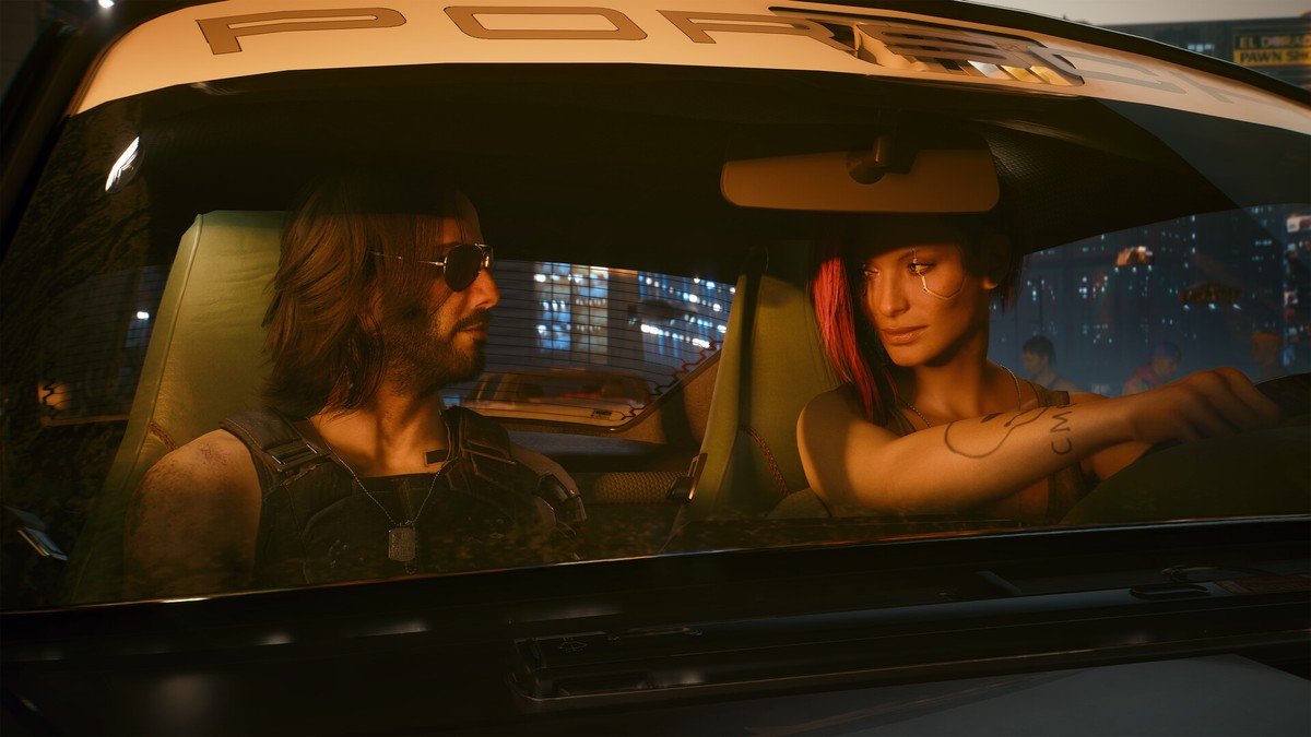 مشهد من لعبة Cyberpunk 2077 يضم شخصيتي V وجوني سيلفرهاند