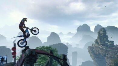 دراج يقفز فوق مسار في لعبة Trials Rising من RedLynx