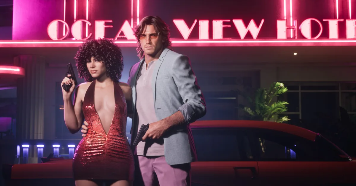 مشهد ليلي من GTA 6 أمام مبنى بإضاءة نيون في فايس سيتي